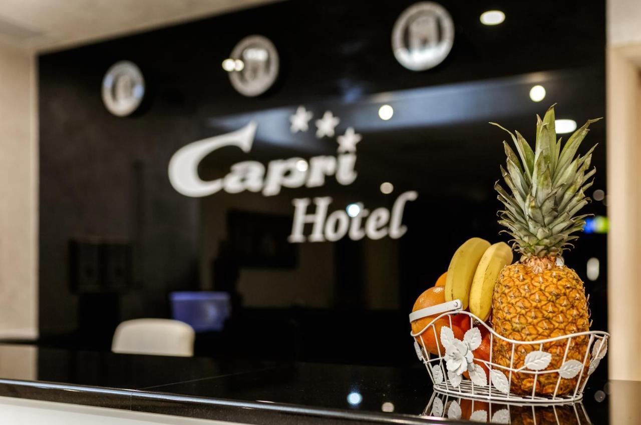 Capri 3*