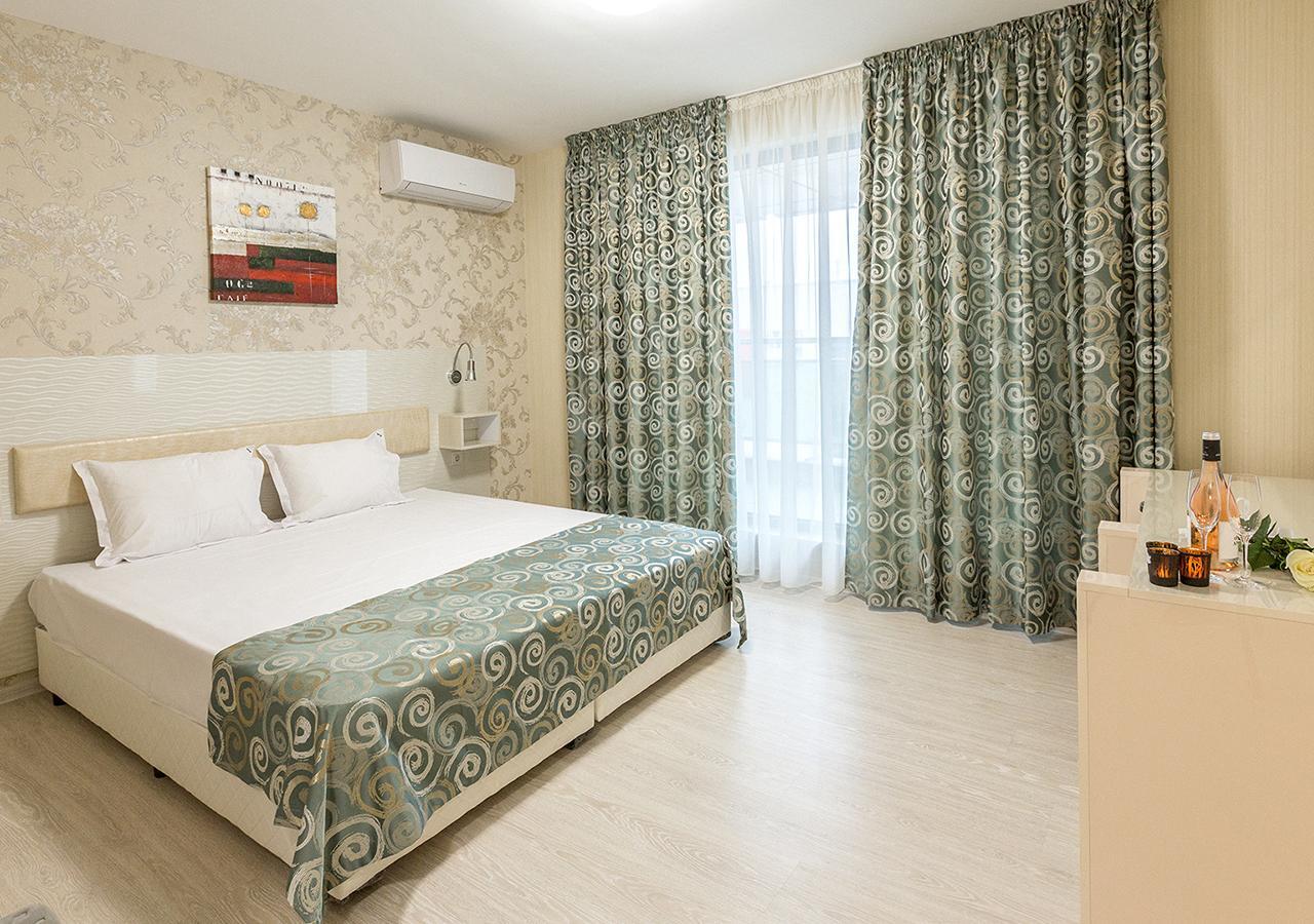 Capri 3*